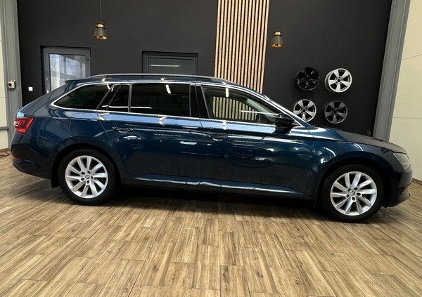Skoda Superb cena 79900 przebieg: 109000, rok produkcji 2017 z Rawa Mazowiecka małe 631